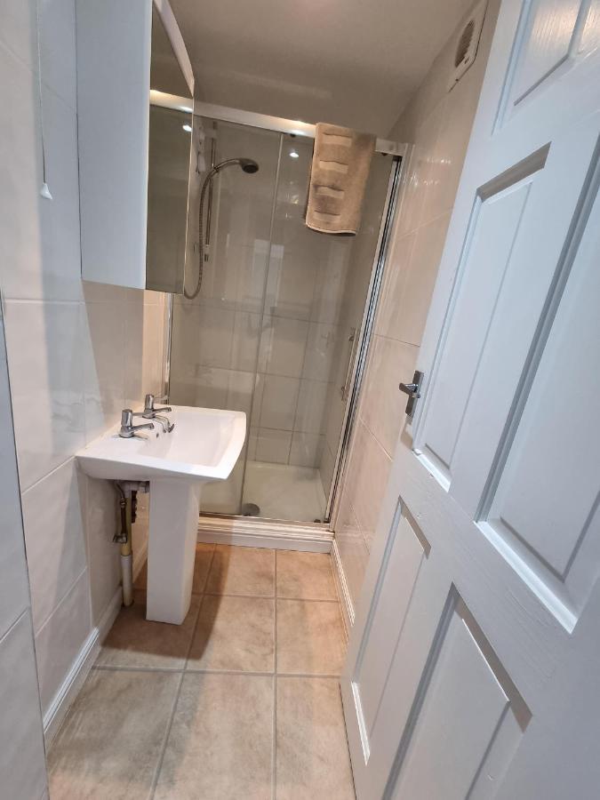 Beachcomber Holiday Apartments Суонидж Екстериор снимка