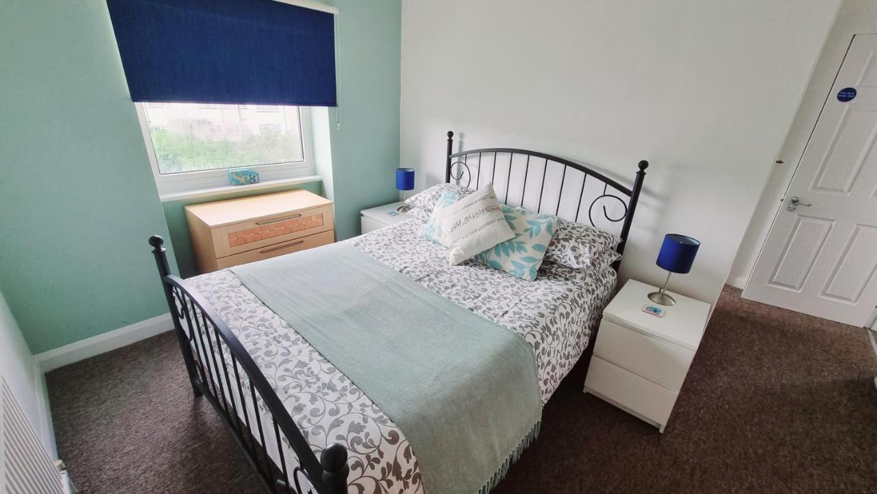 Beachcomber Holiday Apartments Суонидж Екстериор снимка